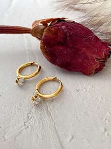 1 par de pendientes de aro minimalistas de acero inoxidable estilo coreano con circonita cúbica brillante, regalo de compromiso