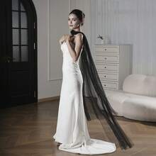 1件简约轻盈雪纺飘逸时尚仿珍珠超长拖尾多功能披肩/斗篷，适合搭配婚纱 - 黑色 - 查看 6