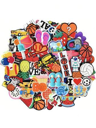 13-23-33-43-53-83PCS Resort Sports Collection, slumpmässig sport- och strandkollektion PVC-skodekorationer, gör-det-själv-dekorationer, lämpliga för att dekorera skor, väskor, armband, som festgåvor, högtidsdekorationer, jul, sporttävlingar, den bästa presenten för sportentusiaster.