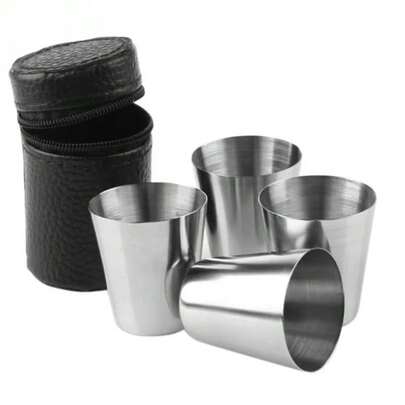 4 piezas/Set Vasos de acero inoxidable prácticos para viajes al aire libre, mini set de vasos para whisky y vino con estuche, 30ml Vasos de acero inoxidable para exteriores, mini tazas para whisky, vino y cerveza con bolsa de cuero para la cocina y el bar