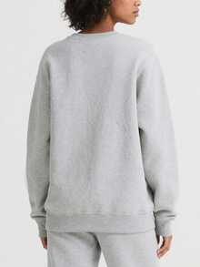 هودي نسائي قابل للتخصيص - أسماء وتواريخ شخصية للأعراس وتجديد العهود. تصميم أنيق، مصنوع من قماش عالي الجودة. باللون الأبيض أو العاجي. طريقة ذات معنى لتخليد حبكم.