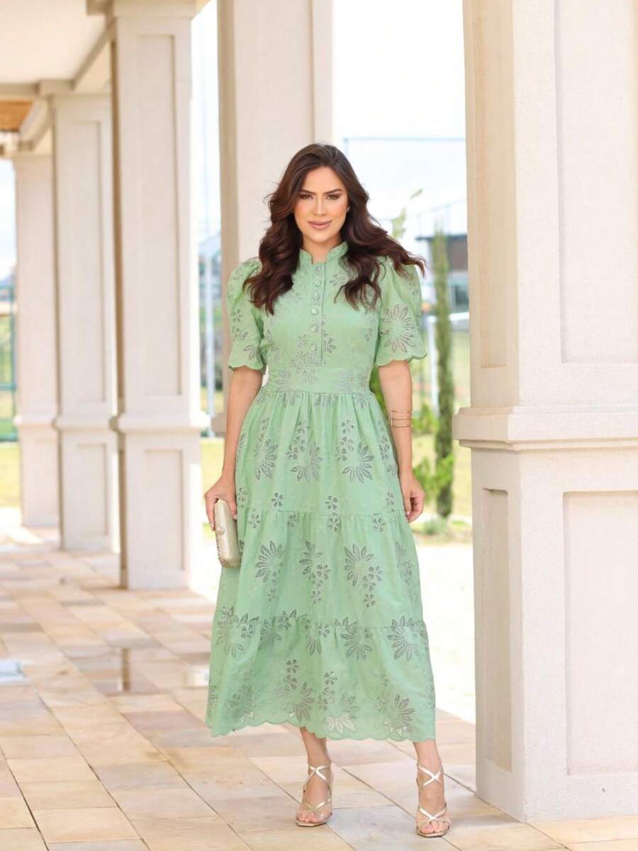 Women's Elegant Floral Embroidered Lace Midi Dress, 100% Cotton, With Puff Sleeves, Front Buttons And Full Skirt - Romantic And Sophisticated Look, Summer 2025 - 淡綠 - 查看 1