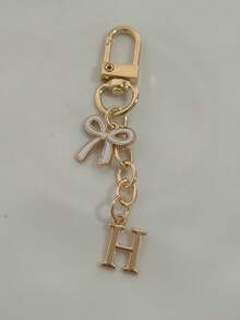 1pc White Exquisite Bow Tie Capital A-Z Letter Keychain Pendant Suitable For Bags, Backpacks, Car Key Pendants, Graduation Season, School Season, Small Gifts For Each Other, Suitable For Handbags, Backpacks, Keys,