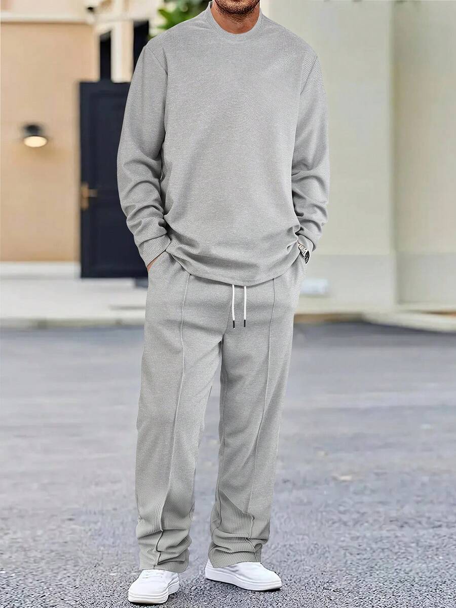 男士纯色华夫格休闲套装，长袖圆领卫衣搭配抽绳纯色长裤，独特舒适的休闲装扮，适合男士日常休闲穿着及度假，春秋季皆宜。