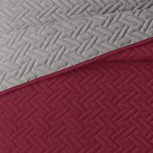 Elegant Comfort 3pcs Majestic Quilt Set Bedspreads, Ultra-Soft Comfortable Bedspread With 2 Pillow Shams Bedding, Machine Washable, Quilted Reversible Bedspread Coverlet Set, Full/Queen, King/California King And Twin/Twin XL Size Bed For All Seasons, Christmas Decorations Gifts, Cozy Winter Styles, Holiday Décor - 酒紅色/灰色 - 查看 7