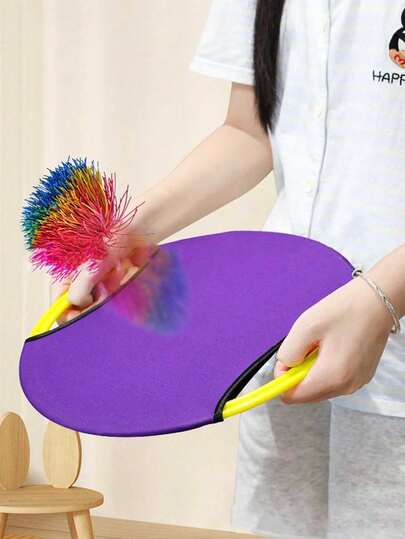 2套抛接球游戏套装，适合男女户外互动球拍道具，是家庭在后院和公园进行娱乐活动的理想选择。