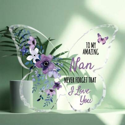 1件亚克力花卉蝴蝶造型纪念品 - 送给奶奶的生日礼物，尺寸为5.0 x 3.74英寸，刻有“致我才华横溢的奶奶”字样，透明亚克力材质