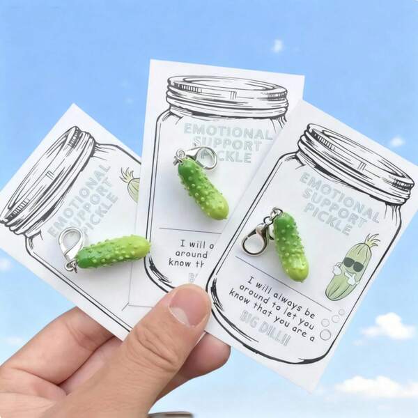 1pc Mini "Emotional Cucumber" Resin Keychain, Inspired By Cucumber Keychain, Made Of Resin And Paper, Cute Cucumber Keychain - Fun Vegetable Hanging Decor, Creative Keychain Gift, Friendship Choice, Party Favor, Everyday Fun Accessory, Bag Charm, Phone Necklace, Birthday Pendant, Women Graduation Gift