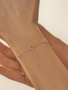 1pc S925 Sterling Silver Gold Classic Five Beaded Hollow Four-Leaf Clover Bracelet, Small, Exquisite, Simple And Hypoallergenic, Classic Sterling Silver Four-Leaf Clover Flower Chain Bracelet Jewelry, High-End Suitable For Women's Daily Wear