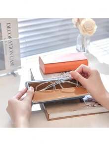 双层双眼镜盒时尚大容量防水眼镜盒 PU 眼镜架女士，时尚双层眼镜盒 - 耐用 PU 皮革，便携防刮眼镜架，可容纳 2 副眼镜，鲜艳的蓝色或橙色，性别揭示派对，非常适合生日、婚礼、派对，是送给同事、朋友和家人的完美礼物，适合返校 - 彩色 - 查看 3