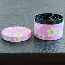 1pc 50mm 4-Layer Pink Daisy Herb Grinder, Zinc Alloy Metal Smoking Grinder, Essential Smoking Tool - Holiday/Birthday Gift - Pink - View 6
