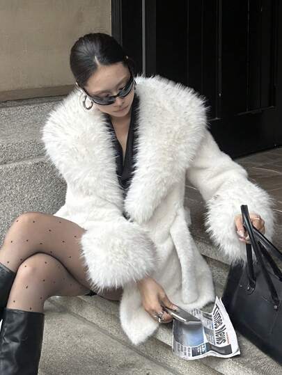 2025 Damen Kunstfell Jacke Einfarbig, Winter, neue Luxus Kunstfell, großer Fellkragen Kunstfellmantel, windundurchlässig und warm, retro elegant, exquisit und wunderschöner Wintermantel