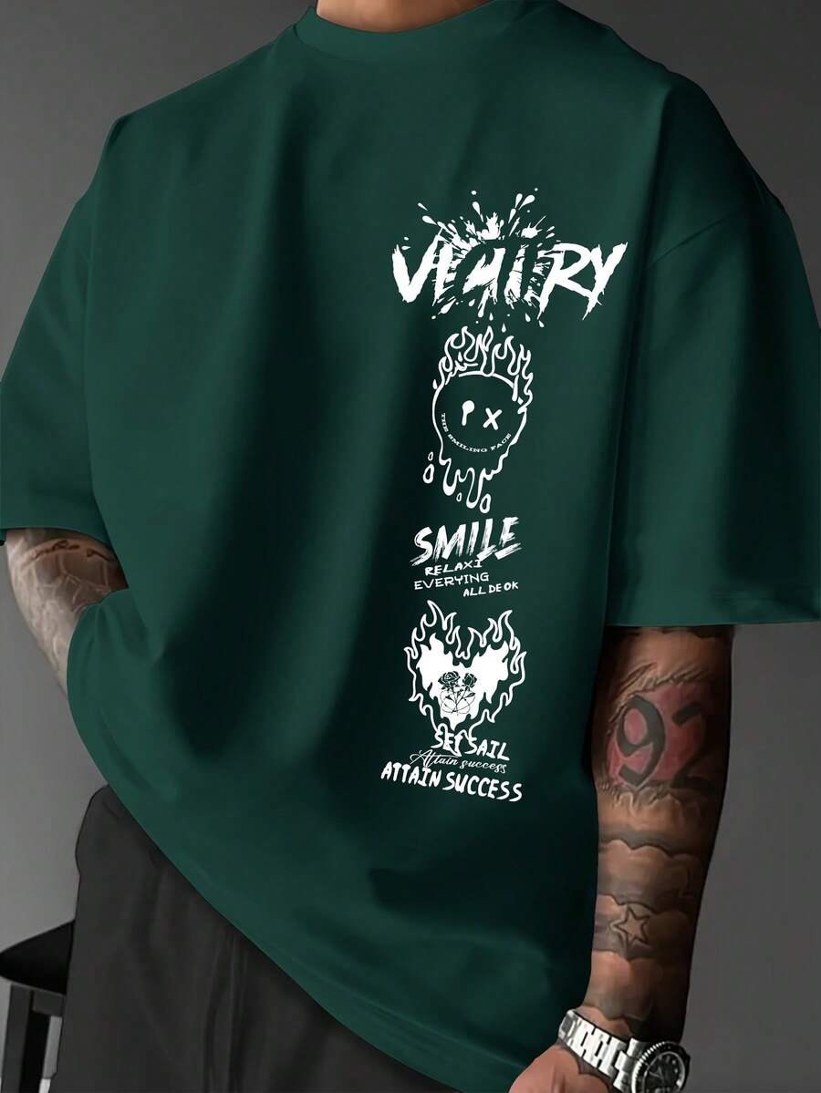 Men's Oversized Streetwear T-Shirt With "Victory &  Face" Slogan Print - Black And White Graffiti Design On The Back, Loose Casual Fit For Summer, Gym, Running Or Parties – Soft And Breathable Crew Neck Shirt (VICTORY/SMILE/RELAX!) - 深綠色 - 查看 1