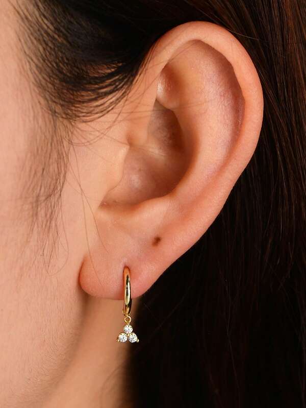 1 paire de boucles d'oreilles créoles géométriques en argent sterling S925 avec cubic zirconia cubiques, boucles d'oreilles trèfle minimalistes pour femmes, polyvalentes et