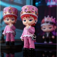 官方周边手办 - 高品质树脂收藏人偶，K-Pop Big Bang 队长粉丝礼物，桌面摆件，家居/办公装饰品，限量版签名设计，K-Pop 爱好者的理想之选，做工精细，细节考究，完美适用于卧室/客厅装饰，易于清洁，是粉丝生日/圣诞节的理想礼物。