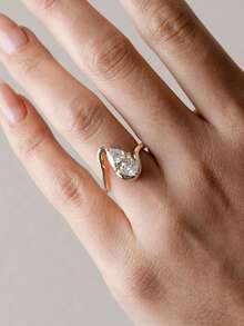 1 chiếc nhẫn bạc 925 cao cấp, sang trọng với họa tiết mắt xoắn đính đá Zirconia, kiểu dáng cổ điển Châu Âu & Mỹ tinh tế dành cho nữ, thiết kế độc đáo, hoàn hảo cho các buổi dạ hội, họp mặt và tiệc tùng, cũng là một món quà trang sức tuyệt vời dành cho bạn bè và gia đình. - Mắt ngựa cánh tay xoắn - Xem 2