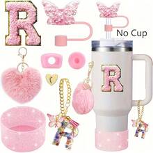 8 Stück Zubehör für 40oz & 30oz Becher, inklusive Strohhalm-Deckel, auslaufsicherer Silikonverschluss, Silikonmanschette, Buchstabenanhänger-Kette, Aufkleber, Herz-Haken, Herz-Pompon-Haarball-Anhänger, für Camping, ideales Valentinstags-Geschenk, Muttertags-Geschenk (ohne Becher)