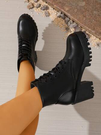 "Women's Black Platform Chunky Heel Combat Boots Lace-Up Ankle Boots Gothic PU Leather Booties Daily Casual Streetwear Footwear"