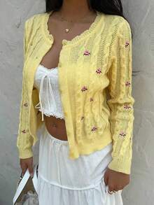 Plus Size Women Casual Floral Embroidered Cardigan, Round Neck Single-Breasted Sweater, Suitable For Spring, Autumn, Vacation , Elegant Wear, Holiday , Casual Top, Floral Top - Yellow - View 4