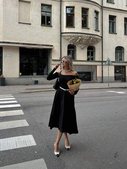 Elegant Women's Woven Fabric Long Off-Shoulder Dress, Backless Design, Perfect For Party Occasions