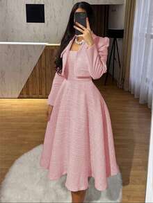 两件套优雅法式复古硬币图案吊带裙+长袖上衣，修身显瘦的冬季女装，白色连衣裙，适合新年夜粉色系春季穿着 - 粉色 - 查看 3