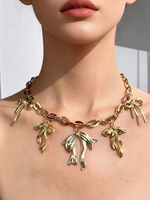 1pc Gold-Color Multi-Butterfly Pendant Short Necklace, Elegant Fashion Jewelry Gift For Women, Suitable For Valentine's Day