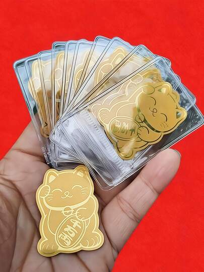 1/10/20张金色招财猫贴纸 - 手机和笔记本电脑装饰贴纸，闪亮，寓意吉祥，新年好礼。可重复使用的圆形自粘贴纸，适用于手机、平板电脑、笔记本电脑、猫咪配件、科技配件、节日装饰，趣味设计，高品质印刷。