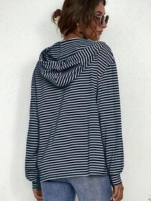 هوديي كاجوال مخطط للنساء، هوديي أنيق ومريح، هوديي نسائي عالي الجودة للخريف، هوديي بنمط كاجوال للعطلات، هوديي مخطط بألوان متباينة للتنقل اليومي