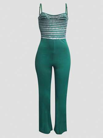 女式绿色无袖吊带连体裤优雅派对装，配有闪亮亮片水钻细节和高弹力面料，细肩带水钻，宽腿连体裤，性感派对装