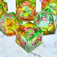 Dados poliédricos de resina para juegos de rol (7 piezas) - Dados para juegos de mesa/de escritorio y regalos de cumpleaños y festividades - Multicolor - Ver 4