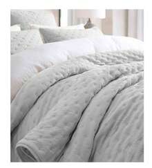 Quilted Bedspread + 2 Pillowcases, Printed For Spring, Summer, Autumn And Winter. 100% Microfiber, 150 X 150 Cm. - Grey - View 3