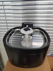 无线自动猫饮水器 - 88 盎司/2.6 升/0.69 加仑，带运动传感器自动供水，超静音 - 可充电电池供电的宠物饮水机 - 彩色 - 查看 16