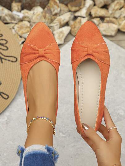 宽楦女式尖头低跟蝴蝶结装饰平底鞋，黑色，休闲舒适，适合春夏日常穿着，轻便易穿，尺码36-43，随机图案