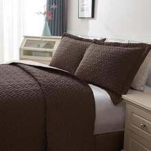 Elegant Comfort 3pcs Majestic Quilt Set Bedspreads, Ultra-Soft Comfortable Bedspread With 2 Pillow Shams Bedding, Machine Washable, Quilted Reversible Bedspread Coverlet Set, Full/Queen, King/California King And Twin/Twin XL Size Bed For All Seasons, Christmas Decorations Gifts, Cozy Winter Styles, Holiday Décor - 巧克力/奶油 - 查看 4