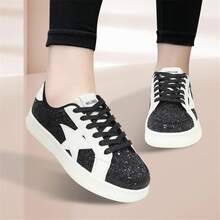 Niluber Star Sneakers For Women Low Top Cushioned White Gold Sliver Leopard Platform Sneakers Lace Up Red Glitter Platform Party ShoesChristmas - 黑色閃光 - 查看 7