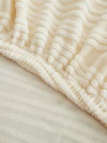 1件装提花沙发套，客厅短绒沙发套，弹性加厚防滑沙发套，适用于客厅、卧室、户外沙发，保护沙发免受宠物污渍侵害，四季通用，适用于L型单人沙发、躺椅以及1/2/3/4人沙发，可拆卸机洗。 - 奶油色 - 查看 11