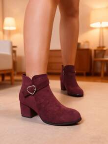 大码女式粗跟高跟纯黑色休闲侧拉链爱心装饰绑带踝靴,舒适宽楦 - 酒紅色 - 查看 5