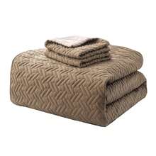 Elegant Comfort 3pcs Majestic Quilt Set Bedspreads, Ultra-Soft Comfortable Bedspread With 2 Pillow Shams Bedding, Machine Washable, Quilted Reversible Bedspread Coverlet Set, Full/Queen, King/California King And Twin/Twin XL Size Bed For All Seasons, Christmas Decorations Gifts, Cozy Winter Styles, Holiday Décor - 灰褐色/奶油色 - 查看 6