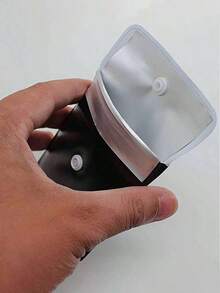 男女通用铝箔便携式烟灰缸，高品质紧凑型烟灰缸，户外个人烟头收集袋，适用于烟灰、烟头、垃圾袋，保持城市清洁，有黑色、白色和银色可选，送朋友的礼物，情人节礼物。