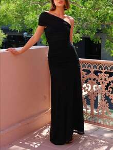 Women's New Solid Color Asymmetrical Neck Strapless Backless Dress - màu đen - Xem 8