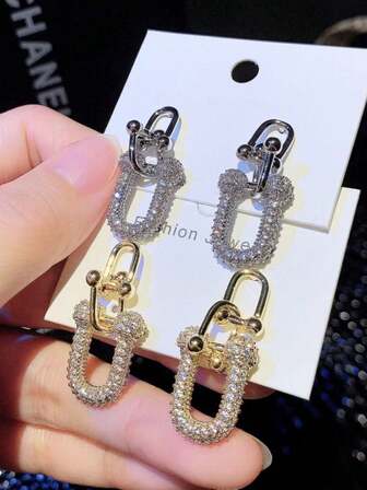 一对欧美风高端马蹄形搭扣耳环，长款装饰优雅耳环，女士秋冬款