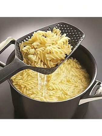 Dayanıklı Oluklu Kaşık ve Ergonomik Saplı Makarna Huni Seti - Ağır Hizmet Tipi Siyah Mutfak Aleti, Verimli Süzme, Pişirme, Fırınlama ve Servis İçin Geniş Delikler - Bulaşık Makinesinde Yıkanabilir, Dökülmeye Karşı Dayanıklı, Makarna, Çorba, Sebze ve Pilav İçin Uygun - Çok Fonksiyonlu Süzgeç Kaşık