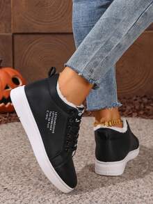 2025 Nouvelles chaussures montantes pour femmes, baskets décontractées à semelle épaisse avec doublure thermique, polyvalentes pour l'automne - Noir - Voir 5