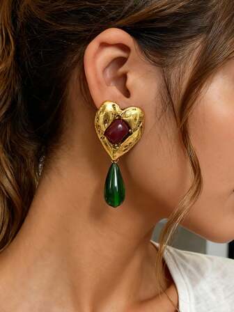 1 Pair Vintage Exaggerated Versatile Distressed Alloy Heart & Green Resin Teardrop Pendant Earrings, Elegant High-End Design