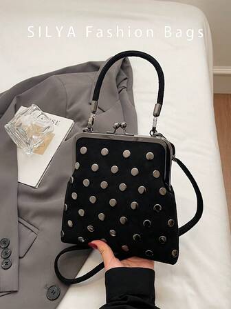 2025秋冬新款时尚复古麂皮绒材质手提包，可拆卸女士单肩包，带纽扣钱包。简约铆钉装饰黑色斜挎包