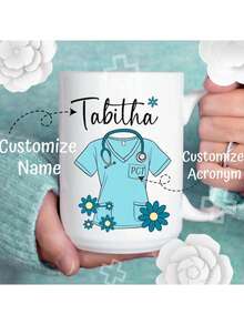 Valentinstag Geschenk, Muttertags Geschenk, Vatertags Geschenk, Personalisierte Tasse für Gesundheitsdienstleister, Personalisierte Krankenschwester Tasse mit Namen, Süße Gänseblümchen Tasse, Geschenk für Krankenschwester, Pflegestudent, Krankenschwester Abschluss Leicht zu reinigen, Exquisit, Hochwertige Personalisierte, Einzigartige Ideale Geschenke für Sie, Ihn, Freund, Freundin, Vater, Mutter, Familie, Freunde, Schüler, Arbeiter, Schule, Zuhause, Büro, Multifunktional, Dekorativ, Wiederverwendbar, Exquisit, Stilvolle, Hochwertige, Farbige, Moderne, Personalisierte, Einzigartige, Ideale Geschenke für Ihn, Ideale Geschenke für Sie, Freund, Vater, Freundin, Mutter, Familie, Freunde, Teeraum, Zuhause, Garten, Büro, Für Jahrestage, Für Valentinstag, Für Muttertag, Für Geburtstage, Für Vatertag, Für Abschluss, Für Hochzeiten, Für Einweihung, Personalisierte Tassen, Zuhause Auffrischen, Weihnachtsdekoration, Herbst Zuhause Auffrischen