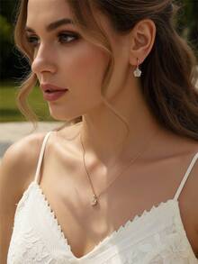 3pcs/Box Sparkling Zirconia Flower Earrings & Necklace Set, Lucky Leaf Jewelry Set, Suitable For Daily Wear, Party, Date, Wedding, Bride Gift, Lover Gift, Mother's Gift, Christmas Gift Box, Birthday Gift