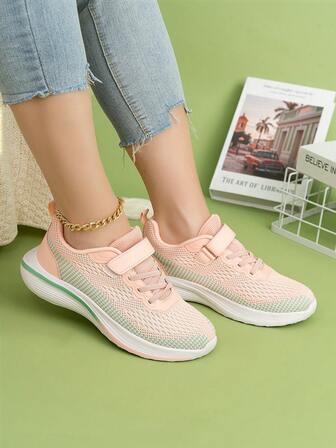 2025 Sportiga sneakers för tonåringar, utomhussportskor för vandring, halkfria, andningsbara, lämpliga för alla årstider, lätta, mångsidiga löparskor