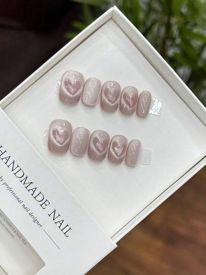 粉色爱心猫眼短指甲手工个性化女士美甲产品美甲用品手工按压式美甲