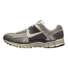 Women's Nike Zoom Vomero 5 Cobblestone/Light Bone (FB8825 001) - 綠色 - 查看 2